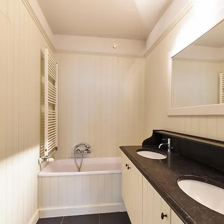 Apartment Kursaal Strandblick 118 *